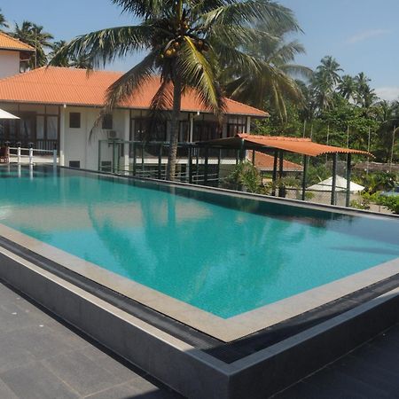 White Villa Resort อาฮังกัลลา ภายนอก รูปภาพ