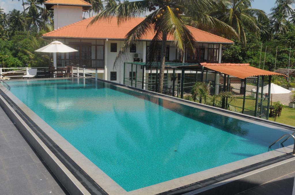 White Villa Resort อาฮังกัลลา ภายนอก รูปภาพ