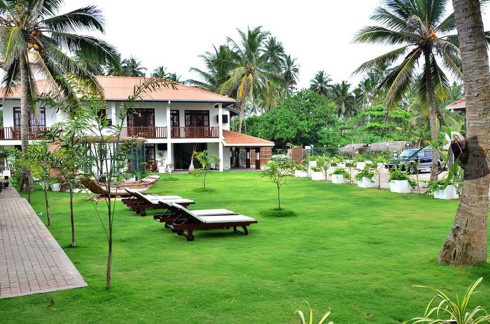 White Villa Resort อาฮังกัลลา ภายนอก รูปภาพ