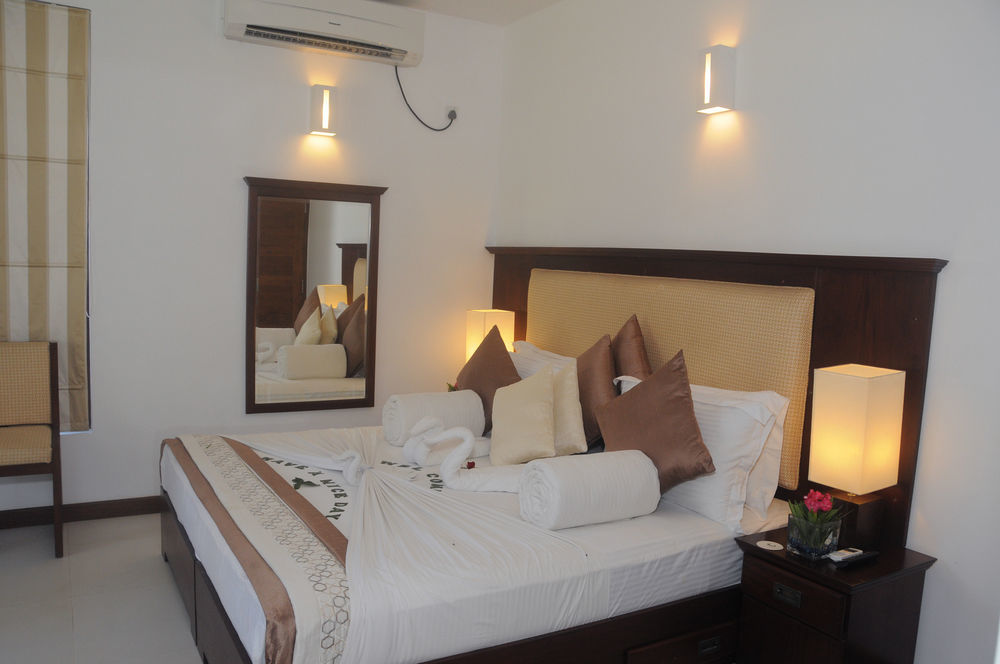 White Villa Resort อาฮังกัลลา ภายนอก รูปภาพ
