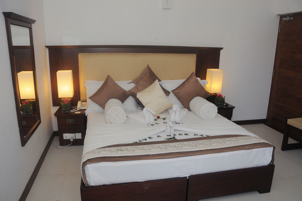 White Villa Resort อาฮังกัลลา ภายนอก รูปภาพ