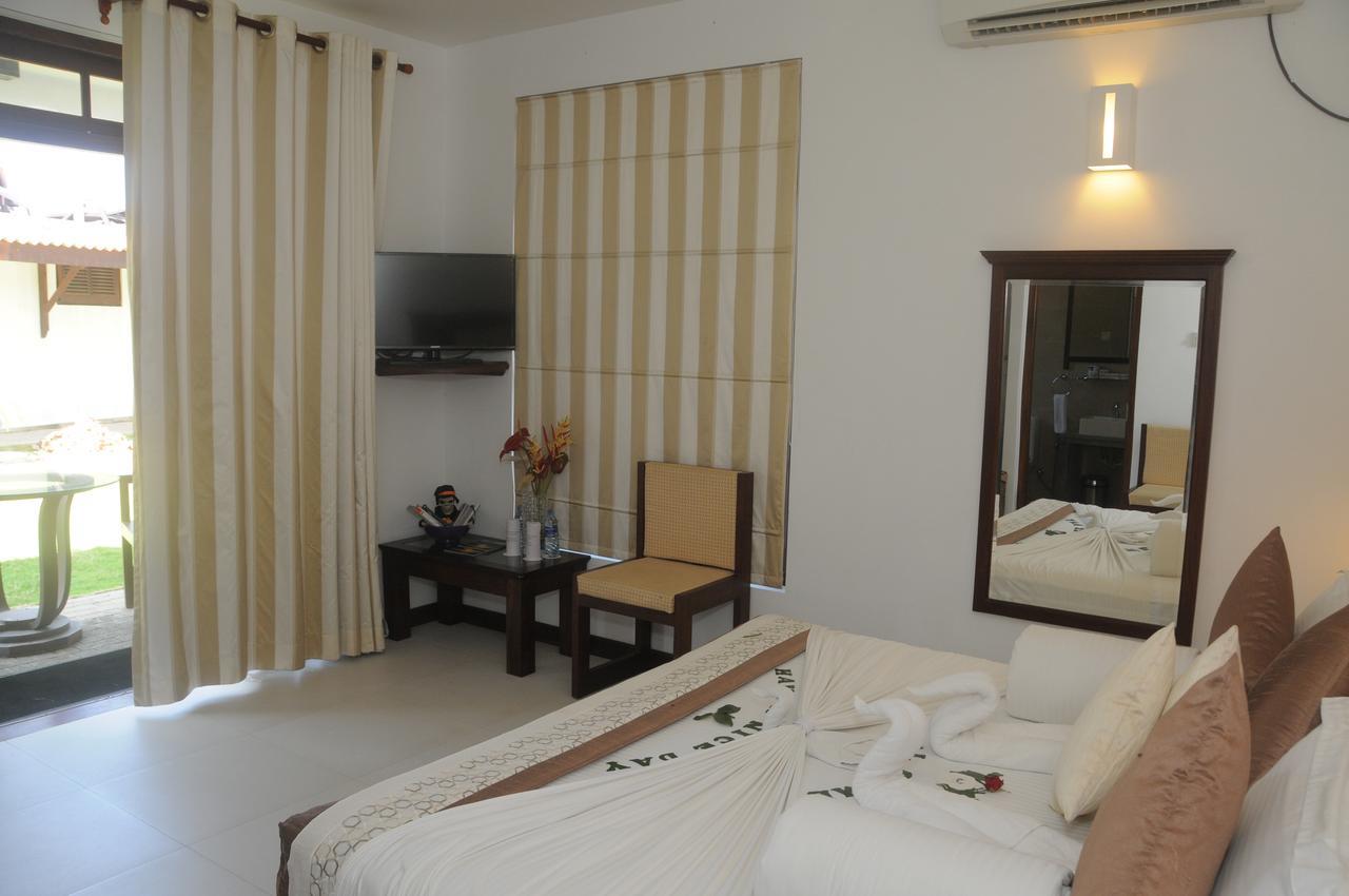 White Villa Resort อาฮังกัลลา ภายนอก รูปภาพ