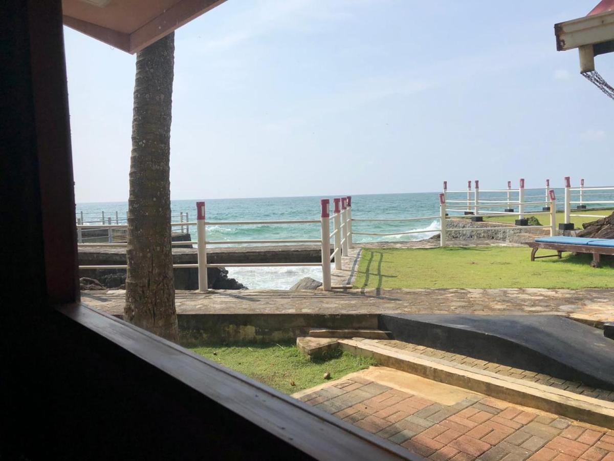 White Villa Resort อาฮังกัลลา ภายนอก รูปภาพ